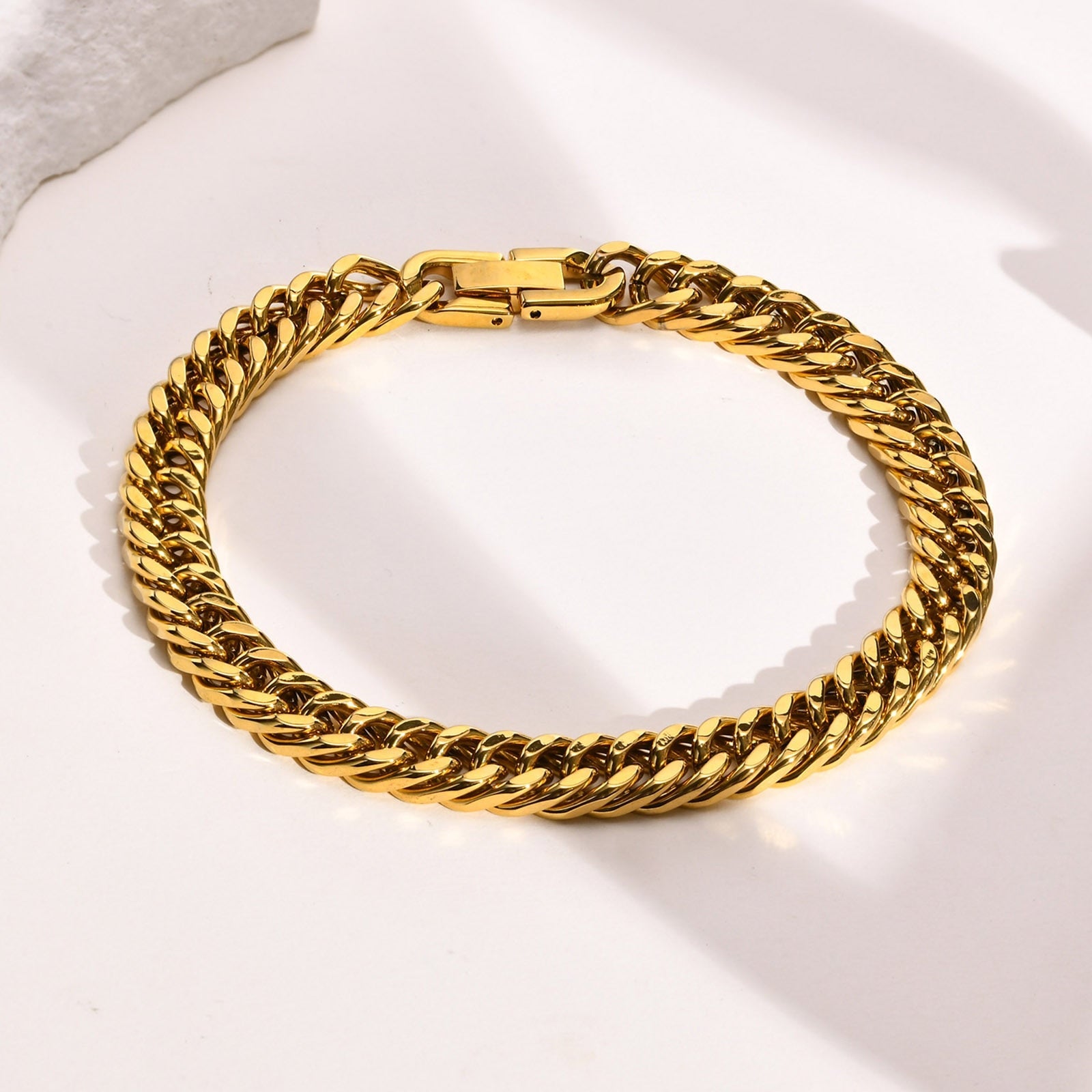 Cordovan Curb Chain Bracelet